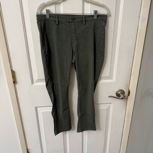 Uniqlo Capri Leggings - XL